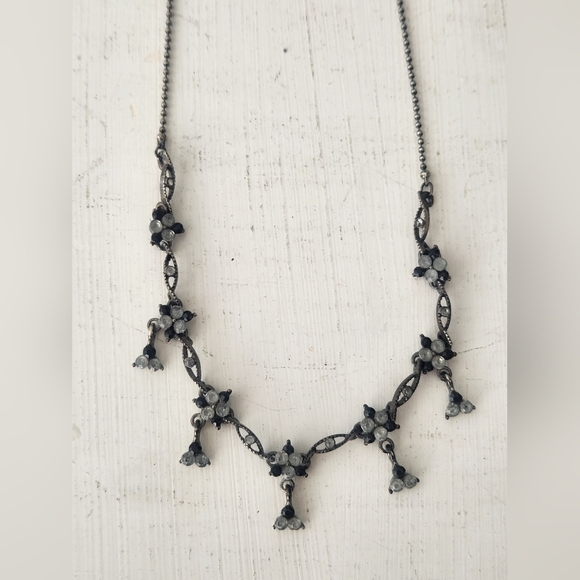 Unknown Jewelry - Vintage Black Metal Floral Single Strand Necklace With Rhinestone Accents 10"